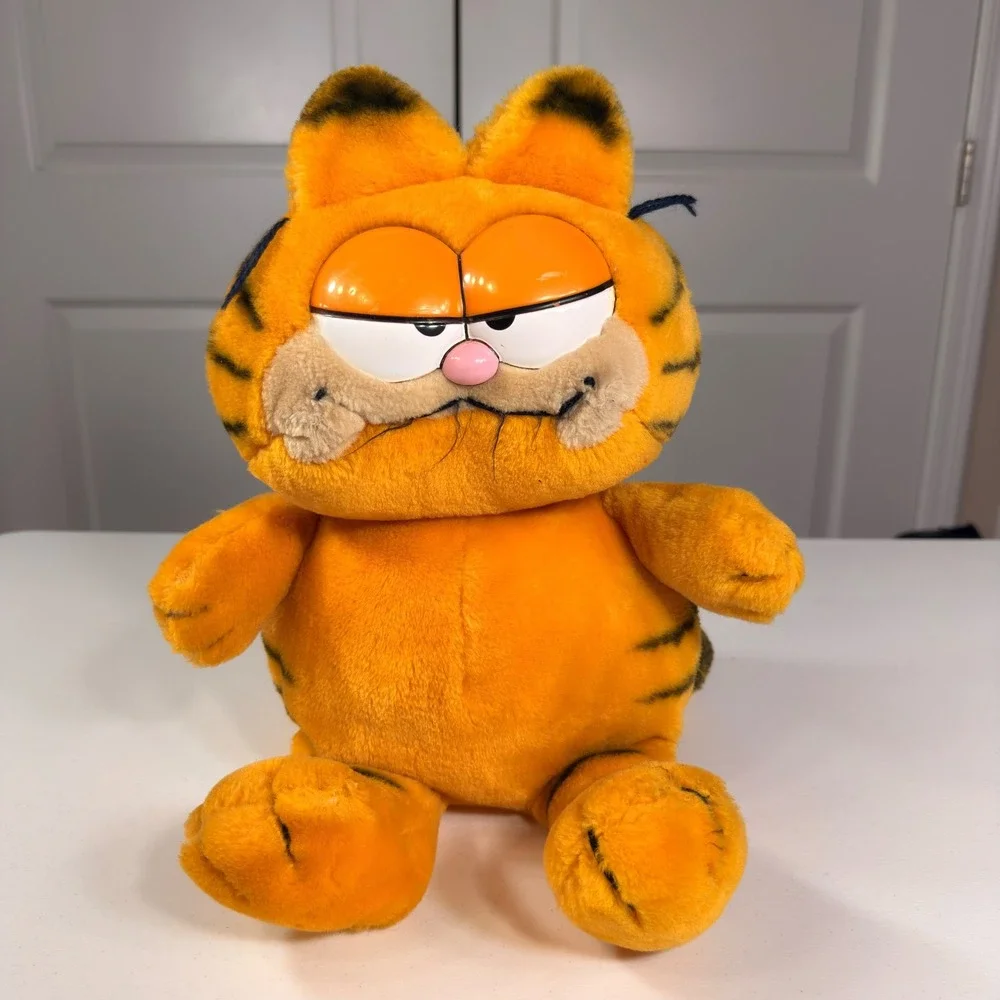 Vintage Dakin Garfield Plush 1981 Sleepy Eyes Stuffed Animal Toy 16